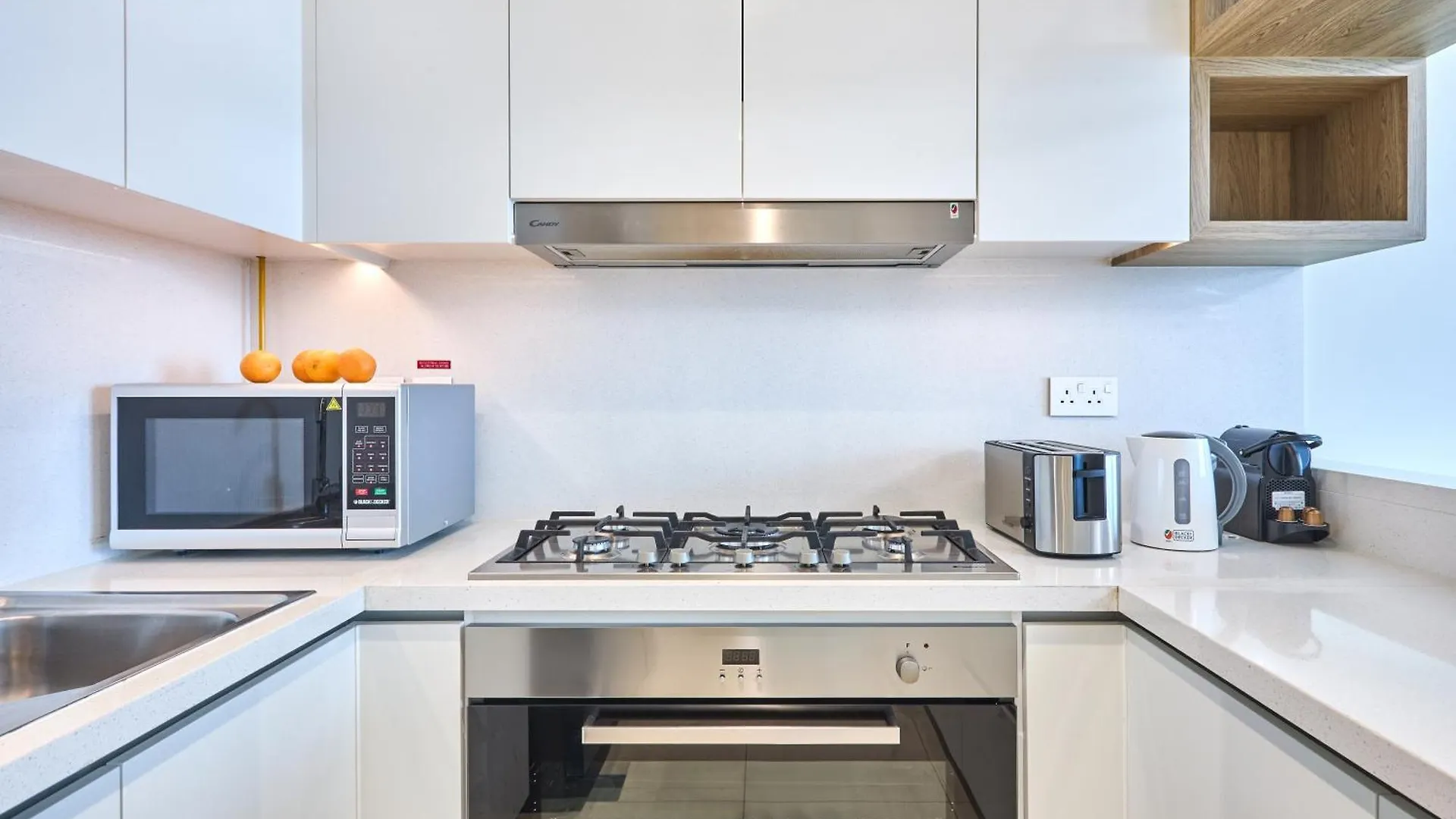 Luxury 4 Bedroom High-Floor Apartment, Spectacular Burj Khalifa & Fountain Views, Steps Away From Dubai Mall - Downtown Dubai By Stayfinity 0*,  Emiratos Árabes Unidos